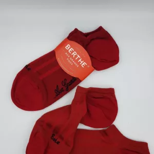 Chaussettes soie invisibles rouge Berthe aux Grands Pieds T35/38