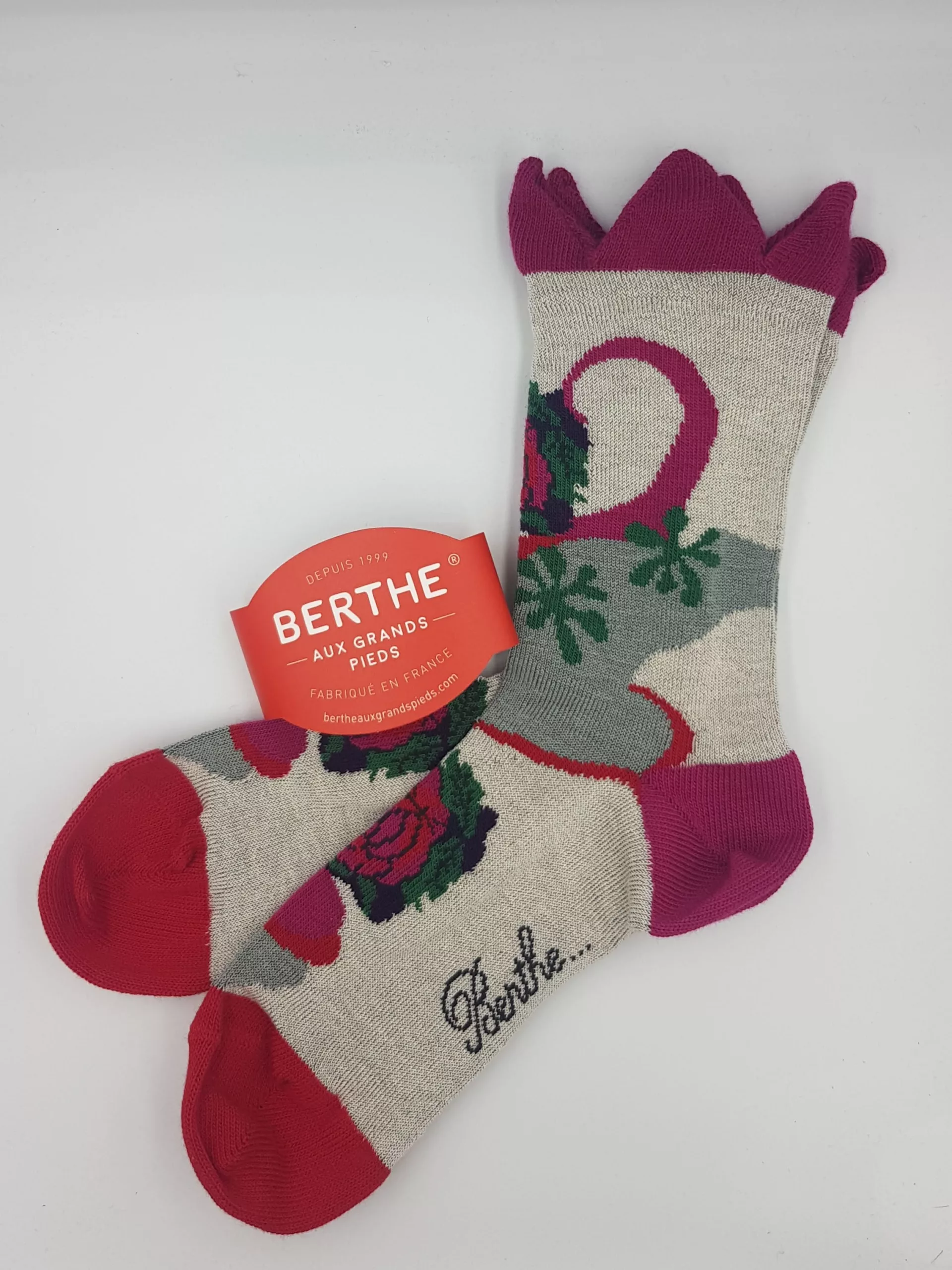 Chaussettes Berthe aux Grands Pieds – Coton & Fil d&rsquo;Écosse – Fabriqué en France- 34/36 -couronne florale