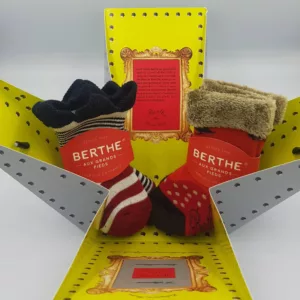 Coffret Cadeau Naissance – 2 Paires de Chaussettes Berthe aux Grands Pieds – Thèmes Jungle & Marinière