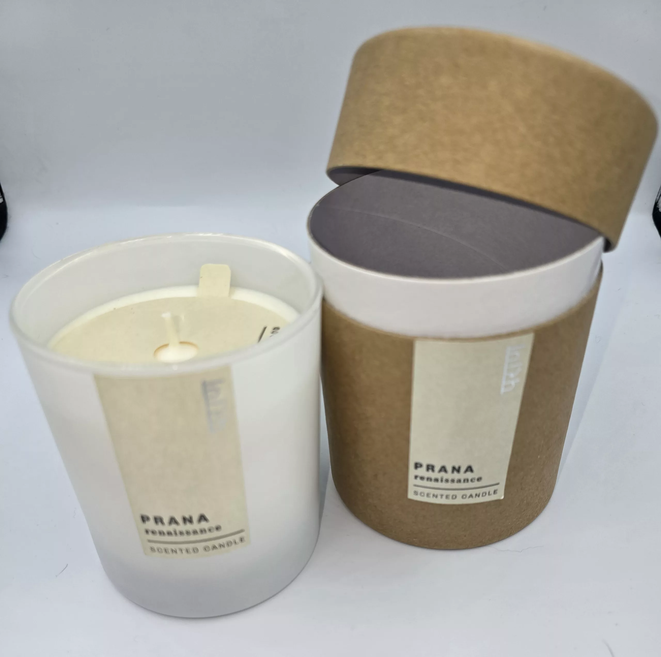 Bougie Végétale Parfumée Cerabella Prana « Renaissance » – Lemon Grass & Wood – 50h