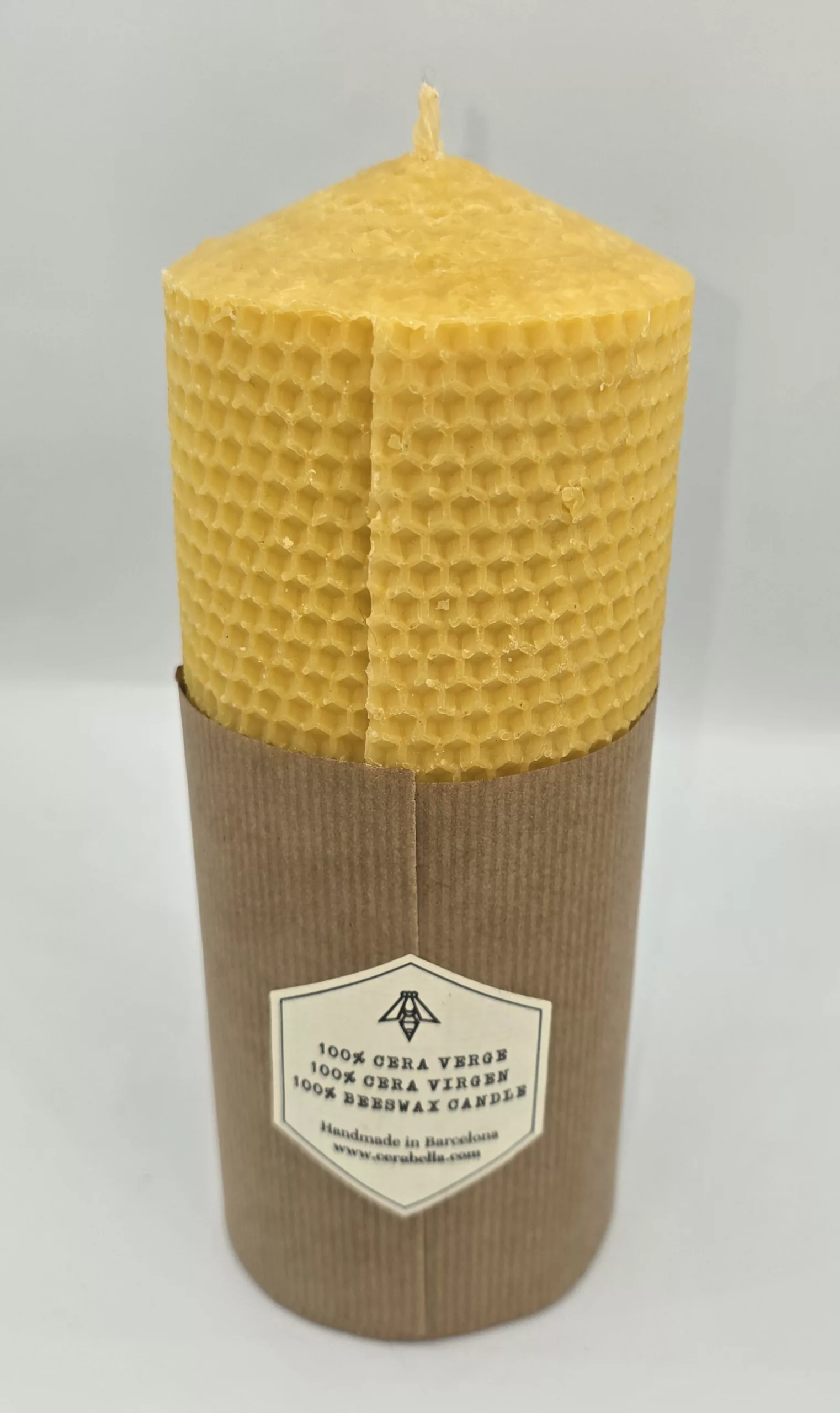 Bougie Artisanale en Pure Cire d&rsquo;Abeille Roulée – Cerabella – 20 x 8 cm